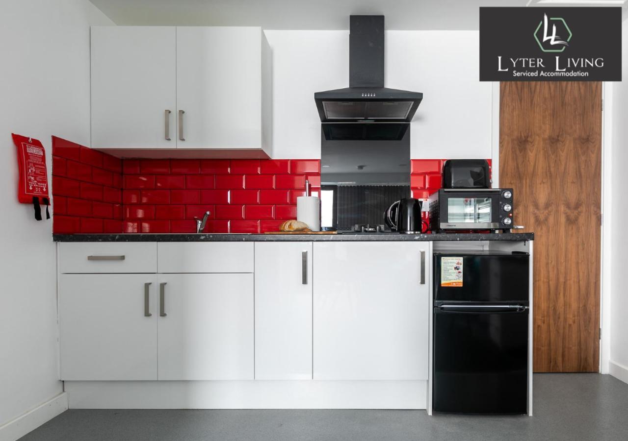 Studio Apartments By Lyter Living Desks & Wifi - Monthly Stays Available Лестер Экстерьер фото